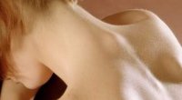 Шишка на шиї ззаду під шкірою в області хребта