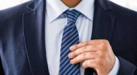 Як зав’язати тонку краватку самому собі під костюм: покрокова інструкція