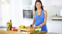 Салат «Обжорка» з печінкою і солоними огірками: рецепти з фото