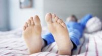 Синдром неспокійних ніг: симптоми, причини і лікування