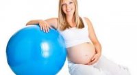 Вправи для вагітних в 3 триместрі з м’ячем